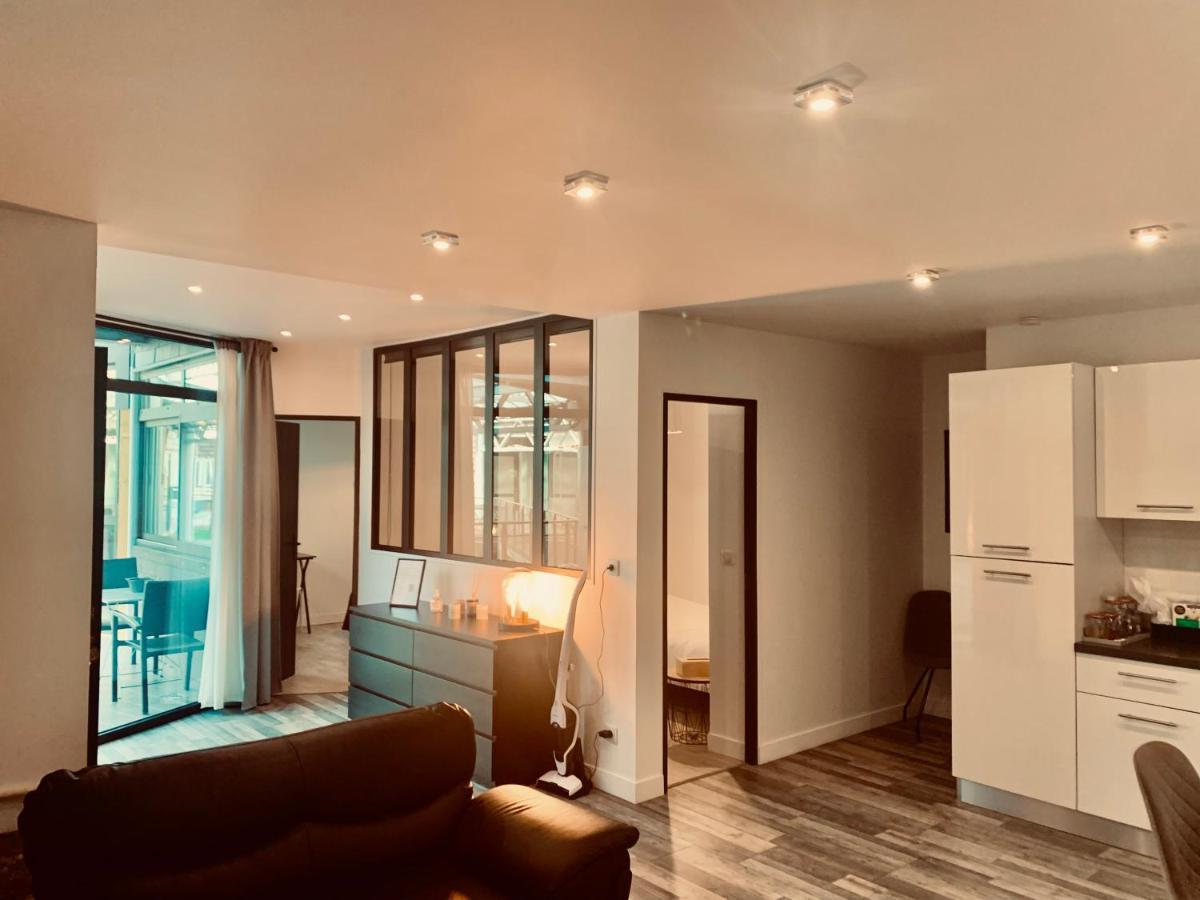Superbe Appartement En Hyper Centre De Charleville Exterior photo